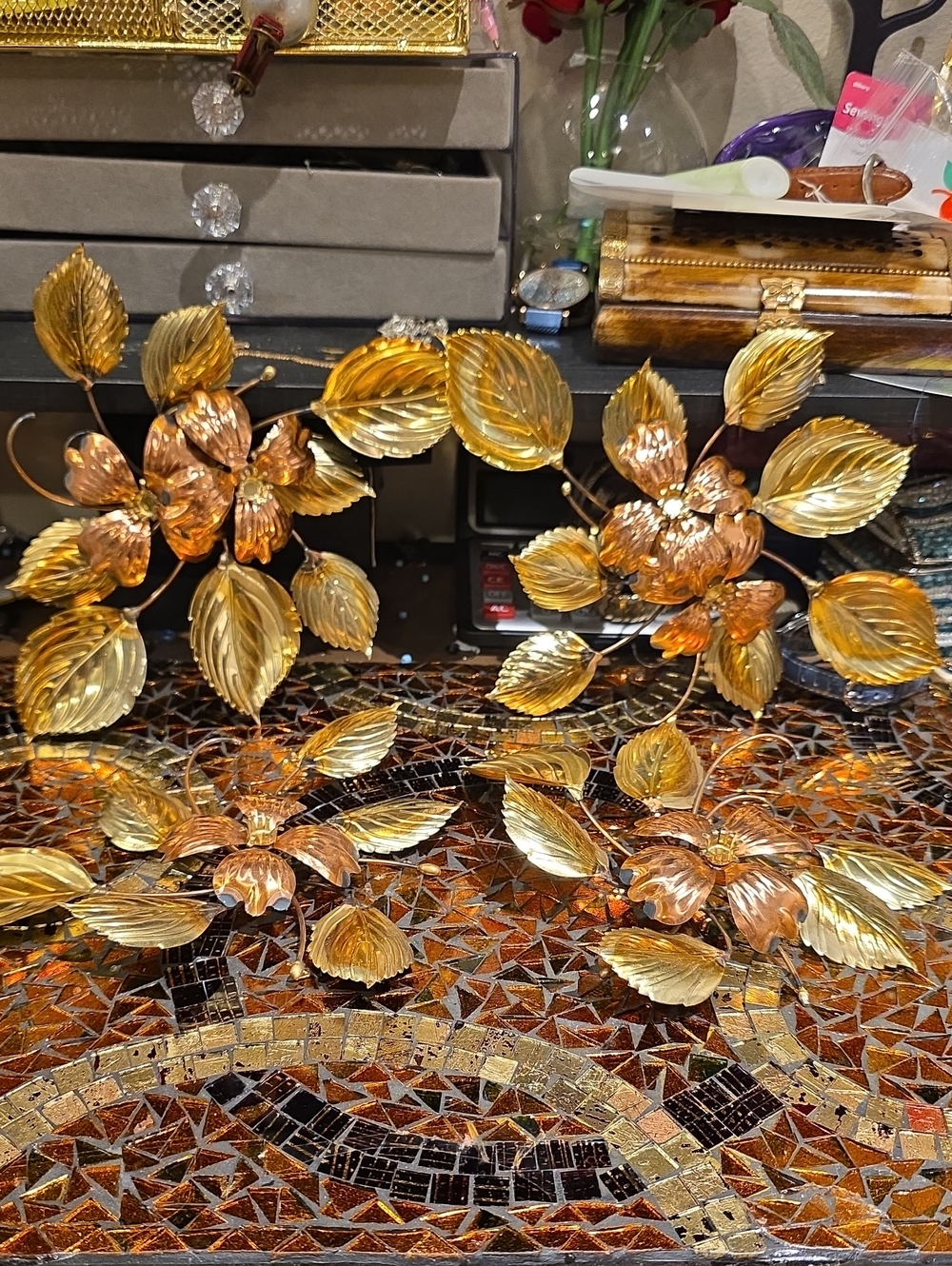 Gold Metal Leaf Wall Art Floral Décor - Elegant Home Accent